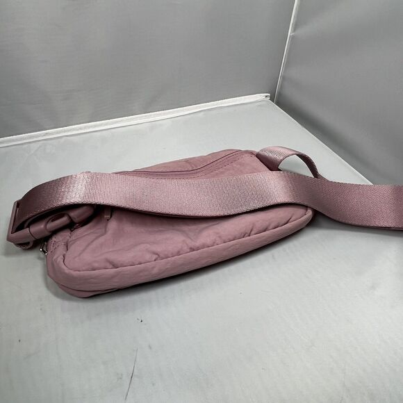 Lululemon Everywhere Belt Bag in Pink Taupe Flaw - Picture 6 of 6
